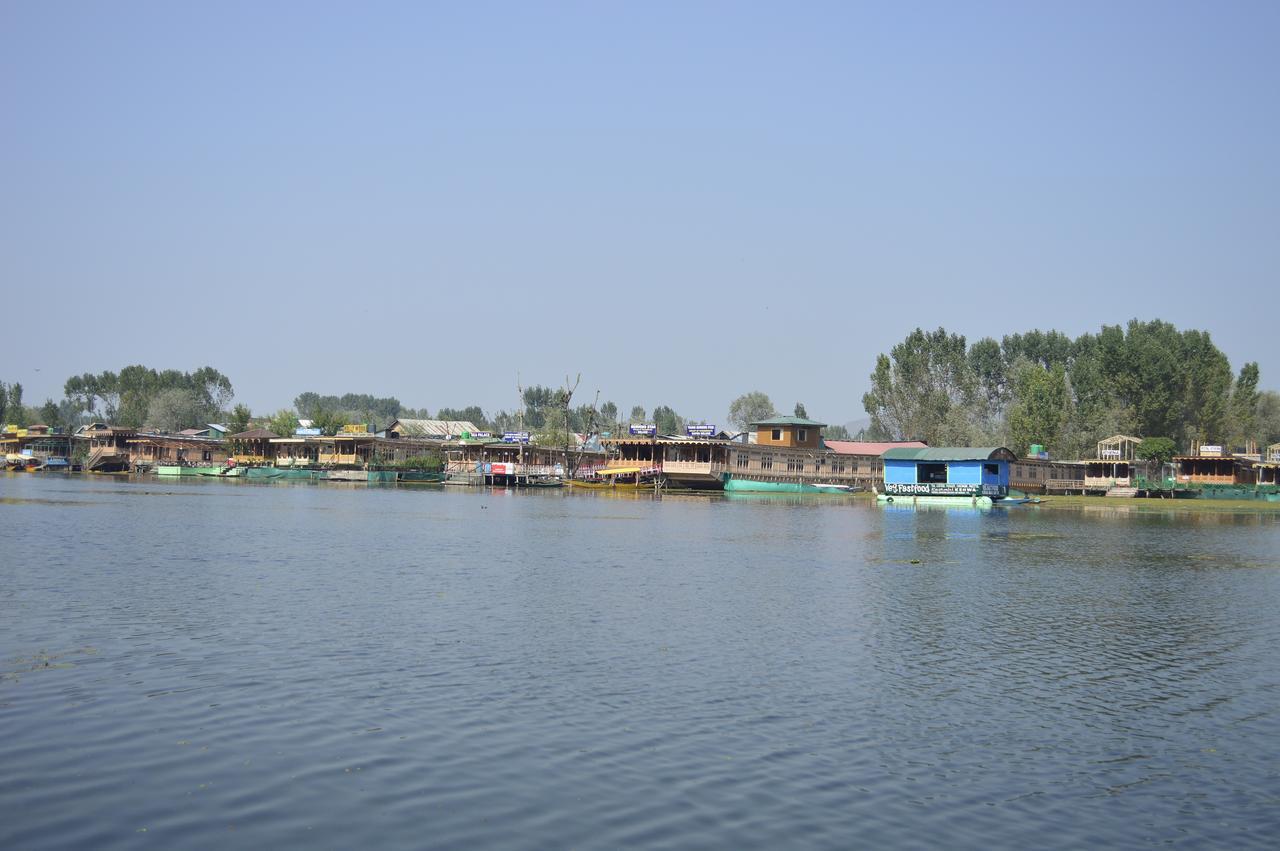 Lake Palace Group Of House Boats Srīnagar Exterior foto